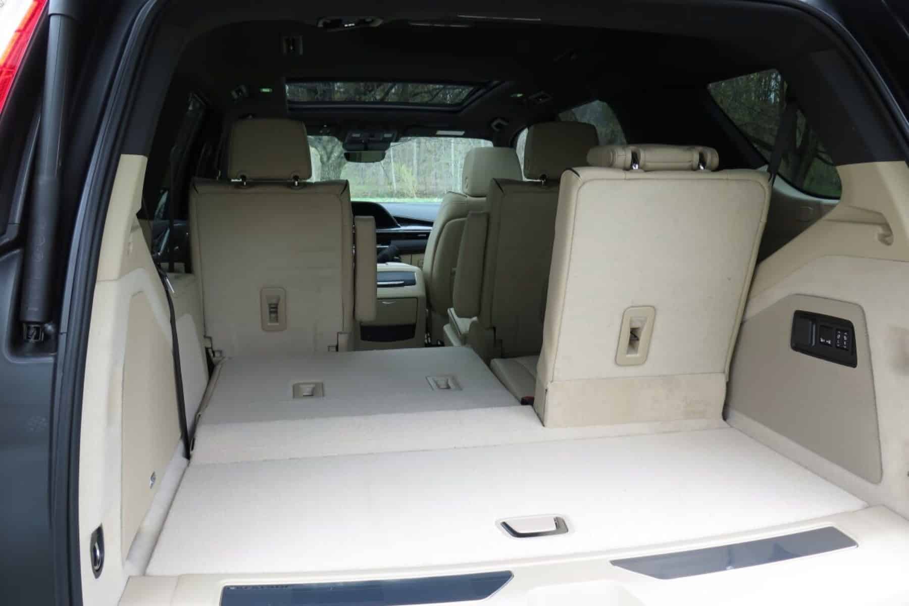 ESCALADE ESV- interior (2)