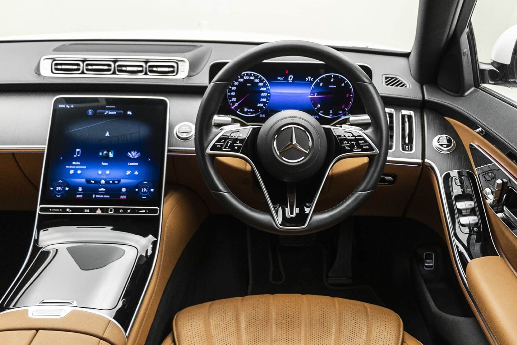 MERCEDES S-CLASS- interior (5)