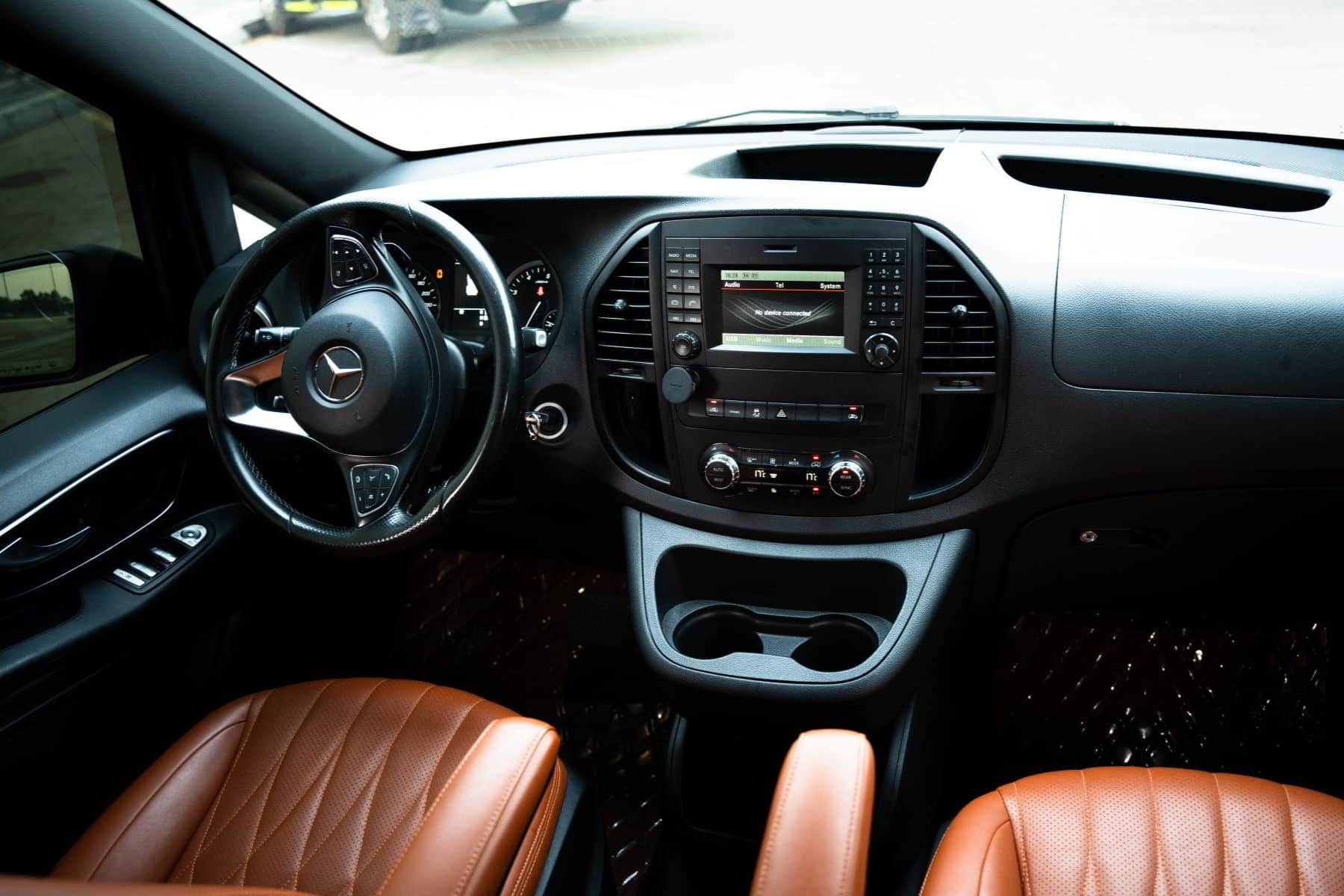 MERCEDES V-CLASS- interior (4)